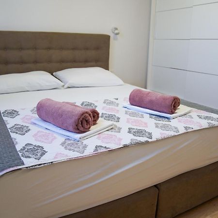 Apartman Lana Lejlighed Omišalj Eksteriør billede