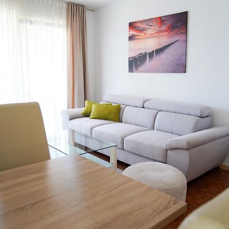 Apartman Lana Lejlighed Omišalj Eksteriør billede