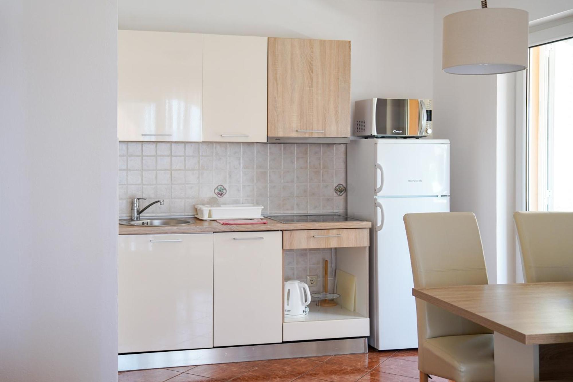 Apartman Lana Lejlighed Omišalj Eksteriør billede
