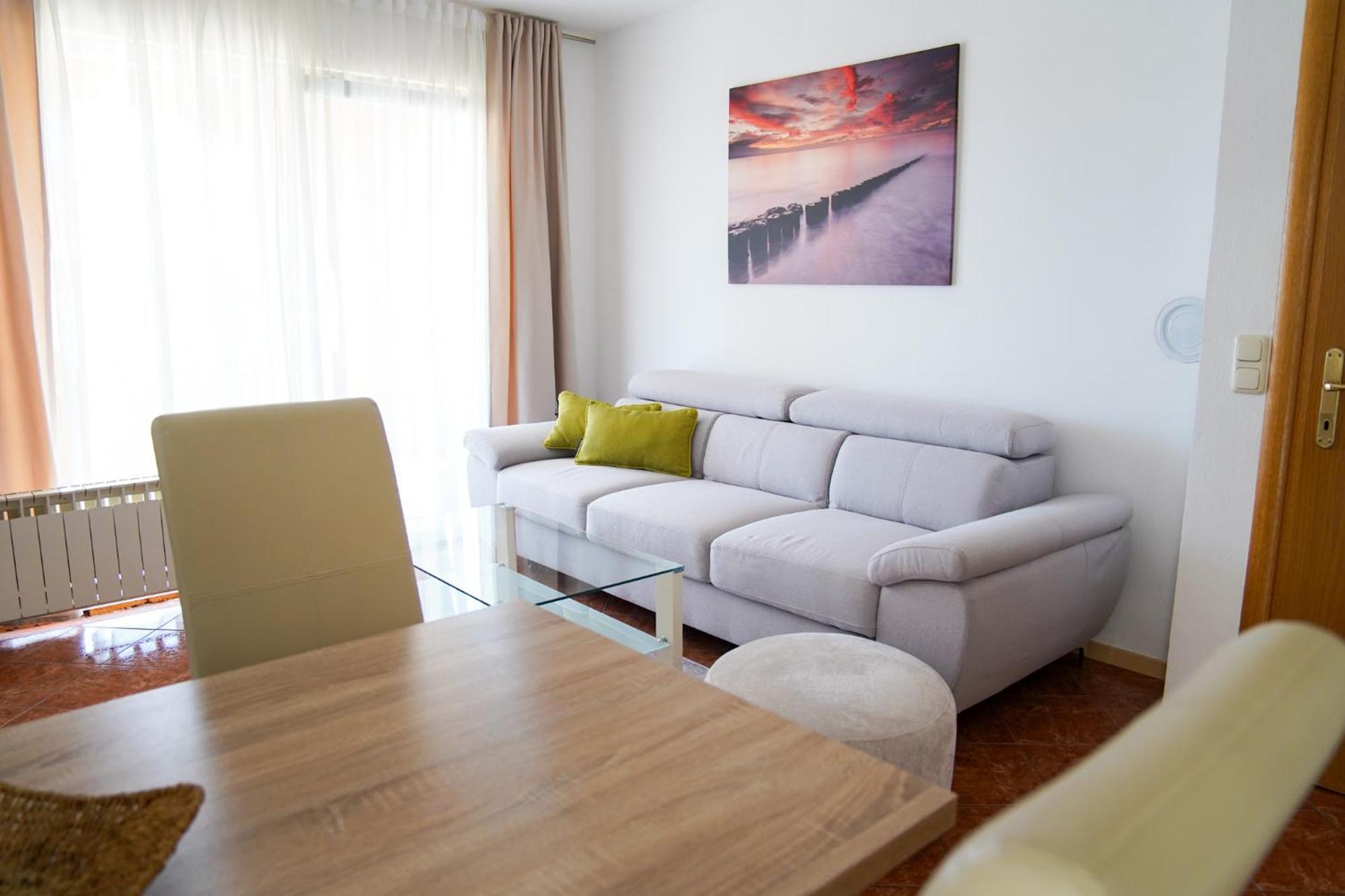 Apartman Lana Lejlighed Omišalj Eksteriør billede