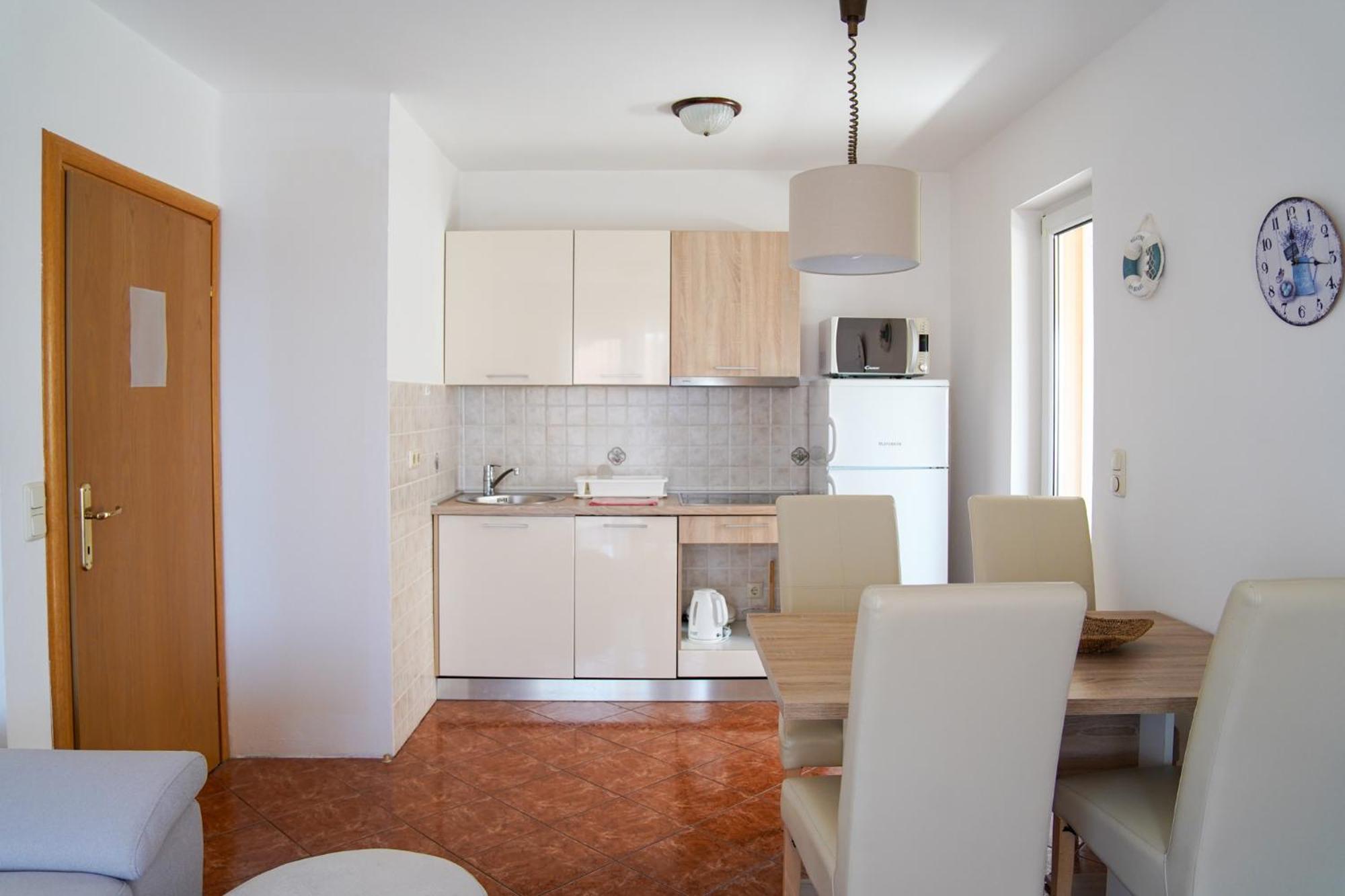 Apartman Lana Lejlighed Omišalj Eksteriør billede